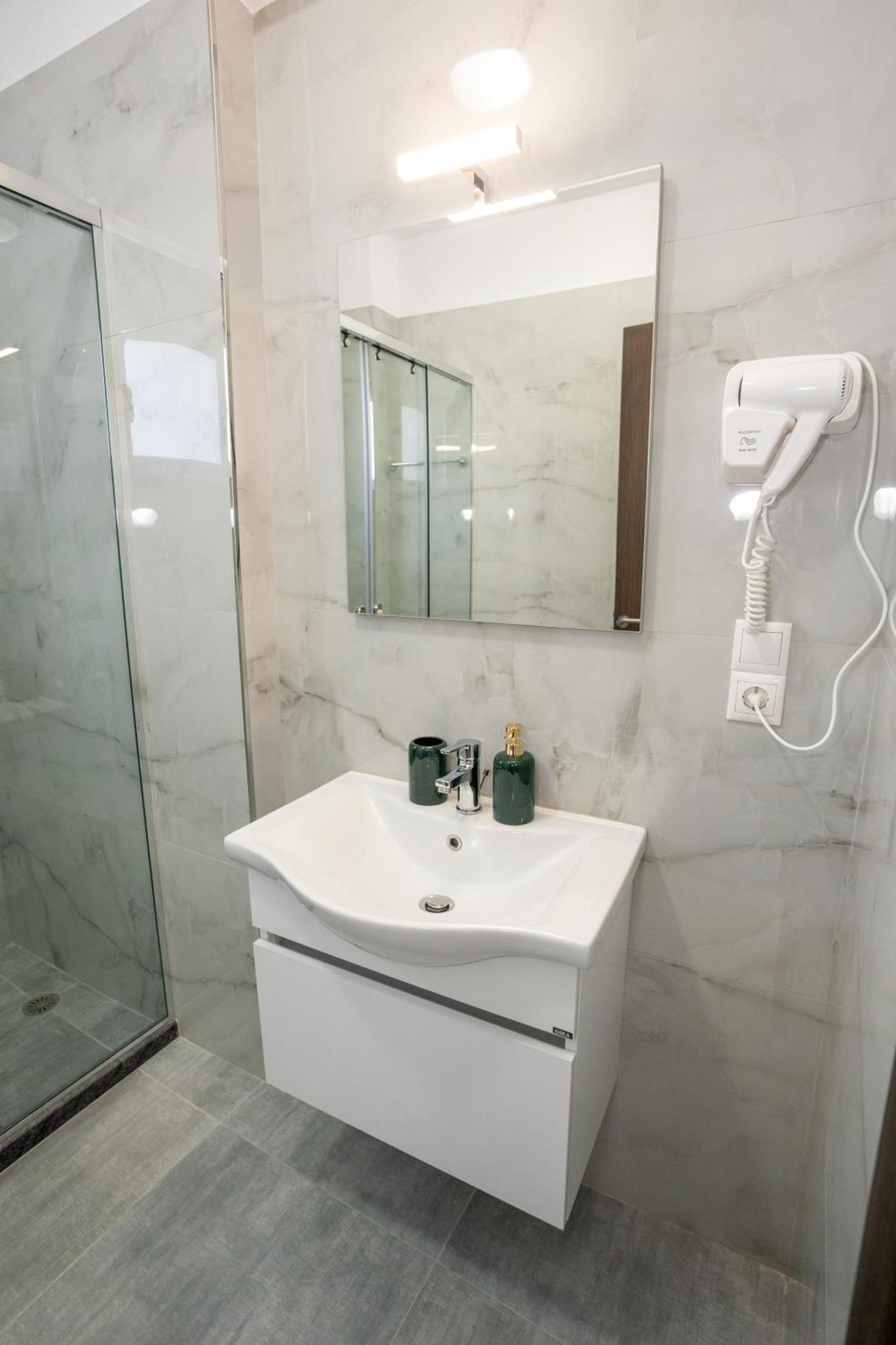 Hotel Kalasa Sarande